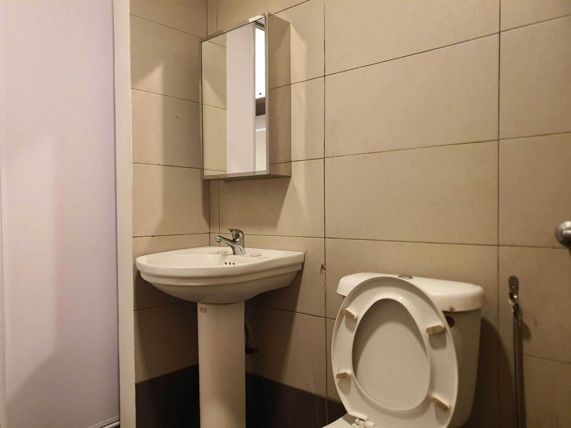 Oyo 91053 Signature Inn 米里 外观 照片